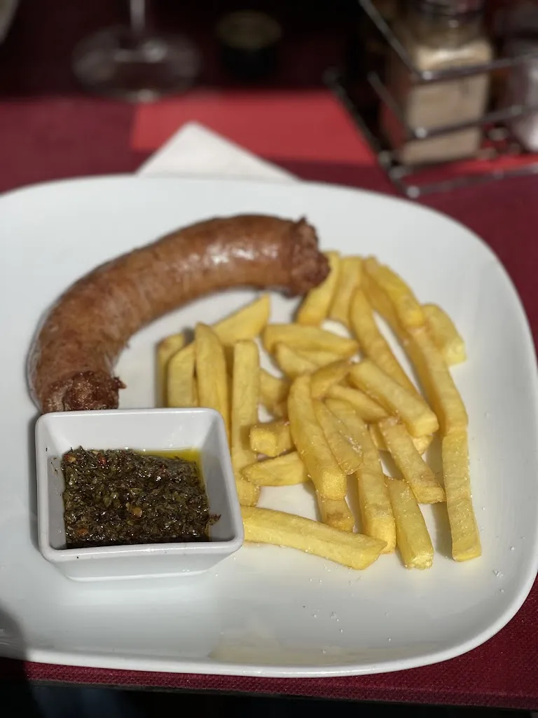 Claudia Ruiz Alvarez_El Cim_Begues_review