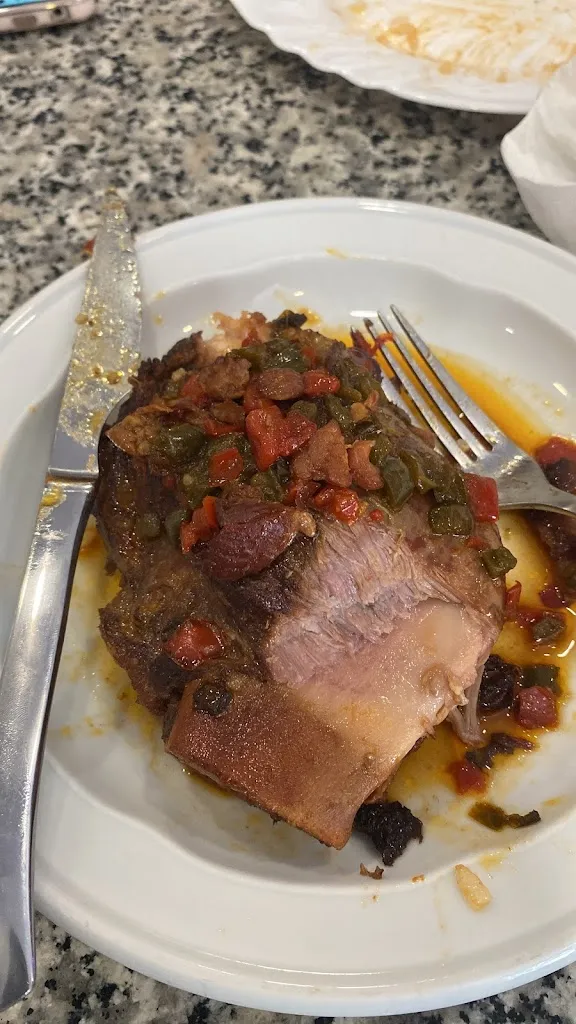 Thays Gomes Souza_Bar El Caliu_Begues_review