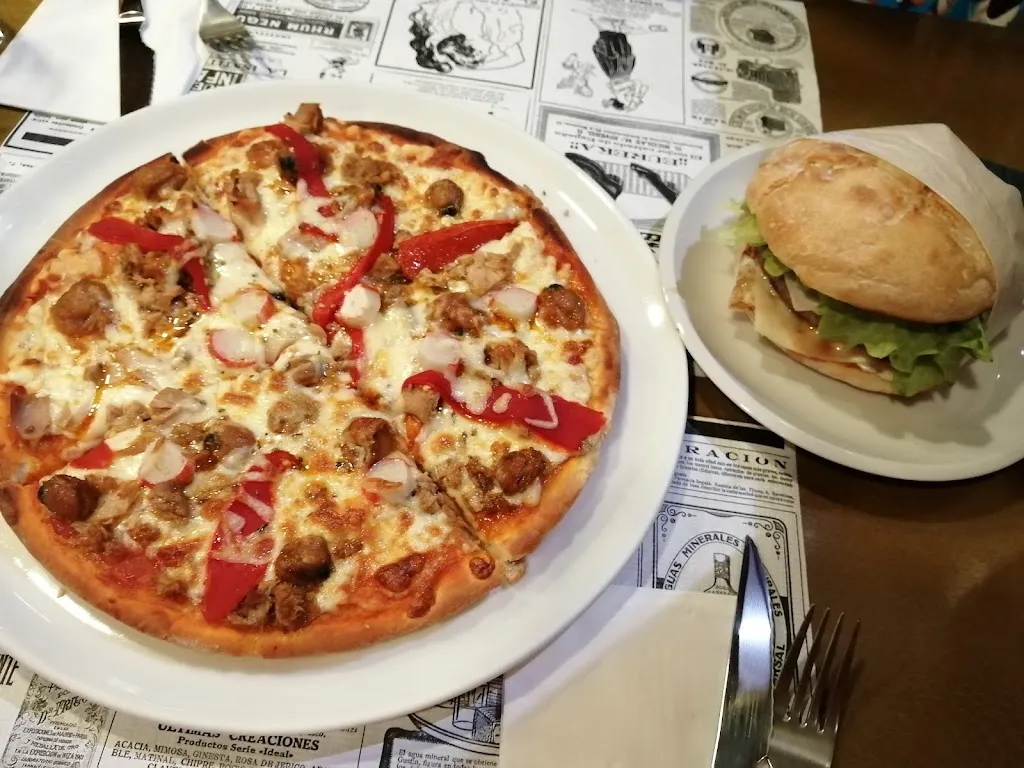 Pizzeria Bocateria Alecrín_Negreira_slider_image_3