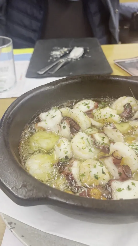 Roland Robinson_Cerveceria A Vila_Negreira_review