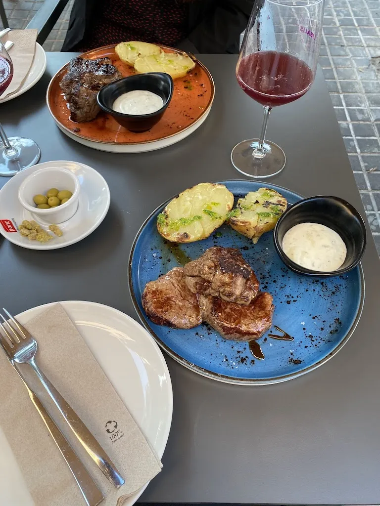 Mathias Mazee_Artistic_Barberà del Vallès_recensione