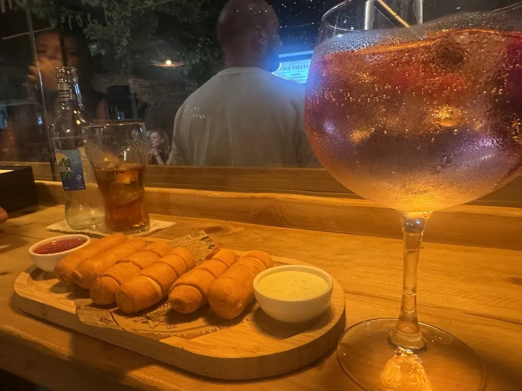 Evelyn Osentowski_LA IBEROTECA_Barberà del Vallès_review