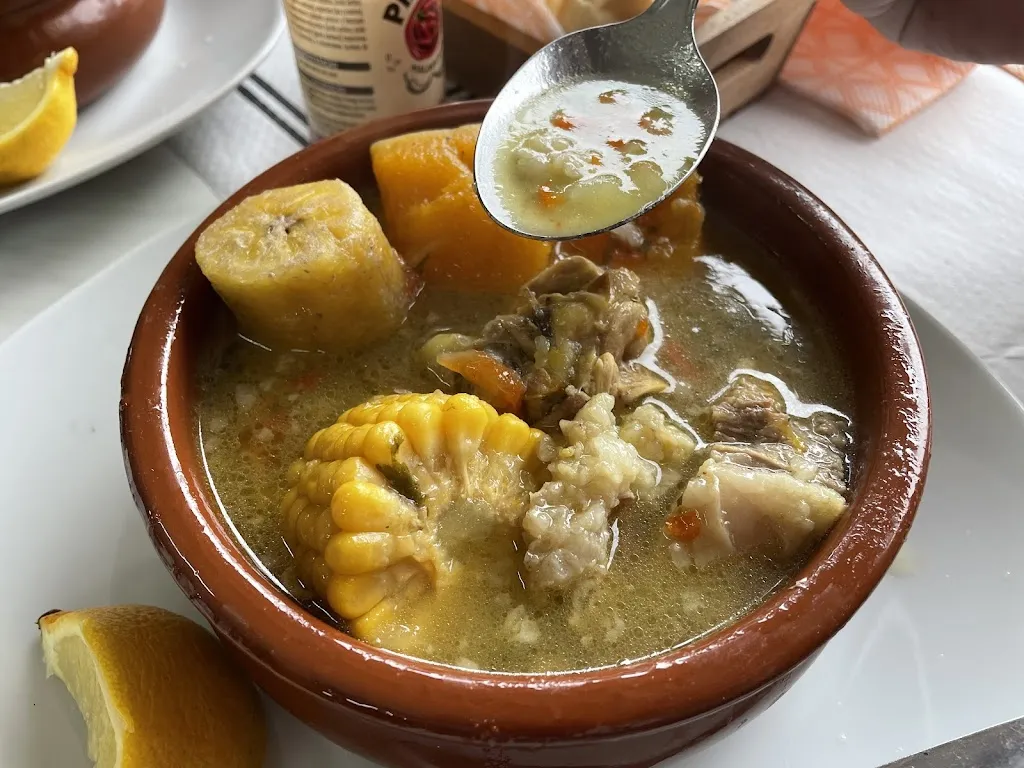 Bar La Esquina_Barberà del Vallès_slider_image_3