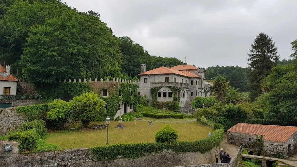 Hostal La Mezquita_Negreira_slider_image_1