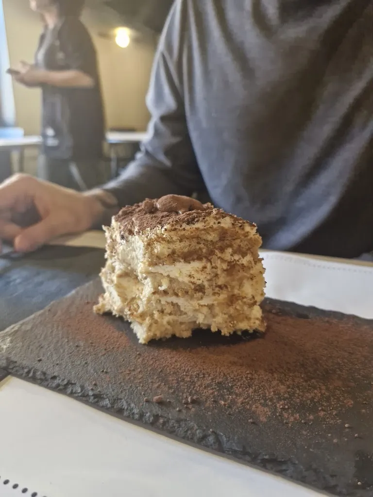 Mireia Morillo_El Forn Intramuralla_Berga_review