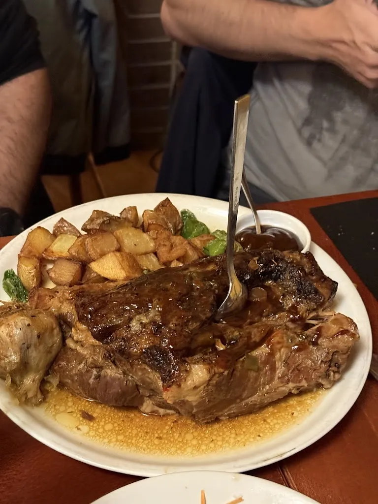 Carl Grech_La Notta Braseria Pizzeria_Berga_recensione