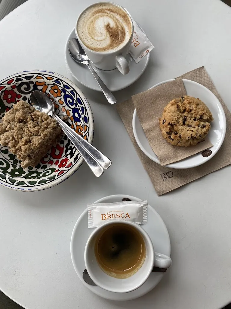 Alanna MacKay_Magrana_Berga_review