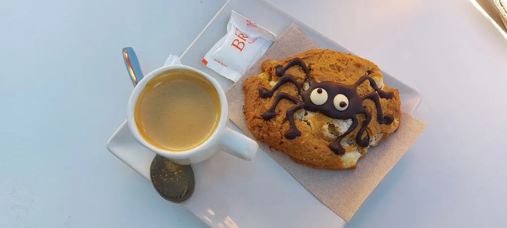 Matina Prifti_Magrana_Berga_review