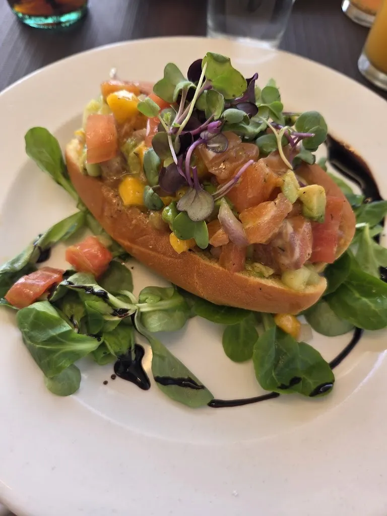 sergi sanmarti_Bar Restaurant Mediterráneo_Berga_review