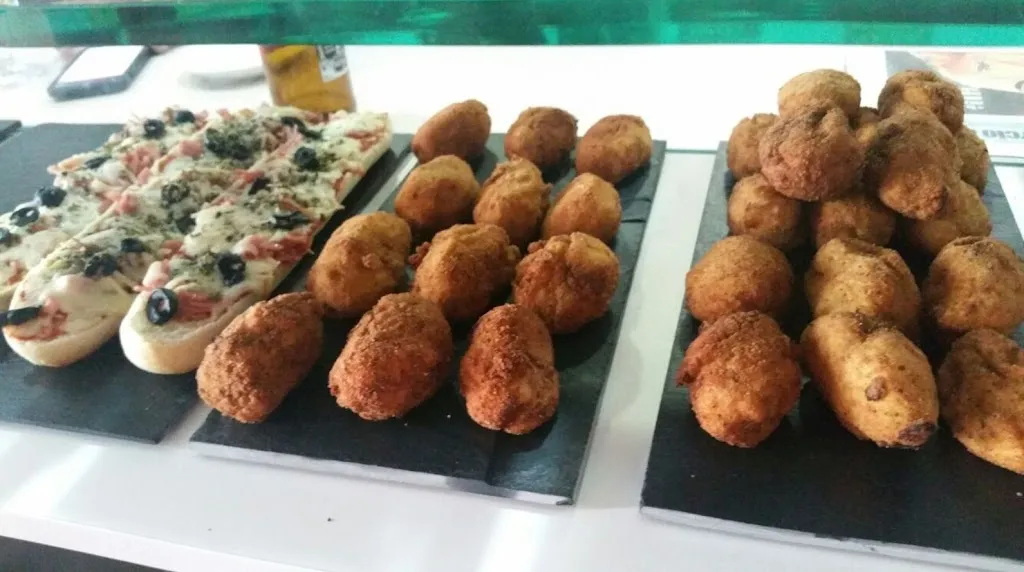 Bar Restaurant Mediterráneo_Berga_slider_image_2