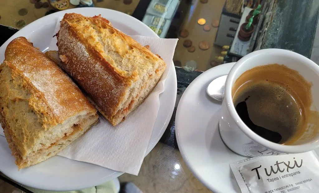 Lena Z'Oro_Bar Tutxi_Berga_review