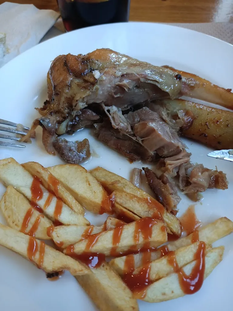 Bar Tutxi_Berga_slider_image_3