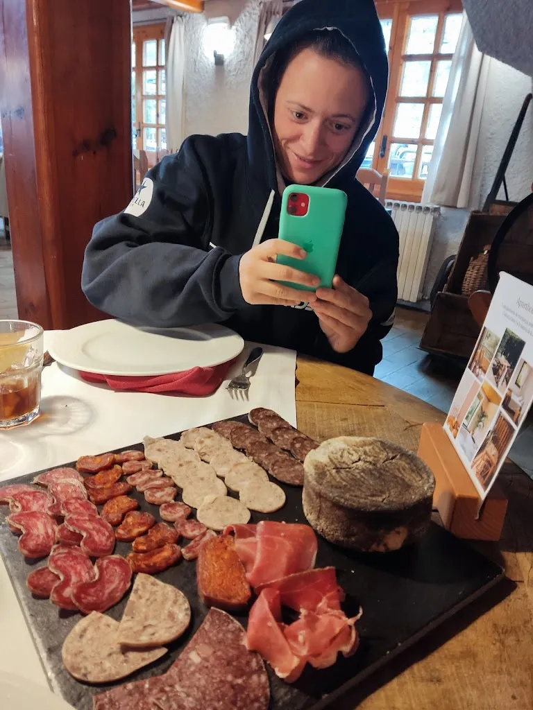 Menu_Els Roures Berguedà Restaurant Aparthotel_Berga_image_6