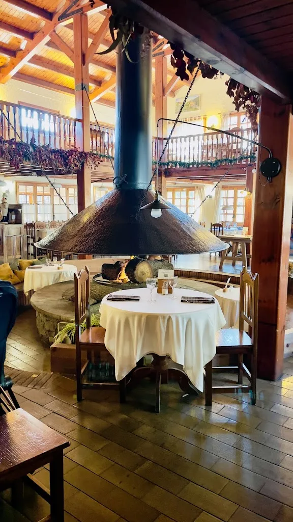 Miguel Angel Márquez_Els Roures Berguedà Restaurant Aparthotel_Berga_review