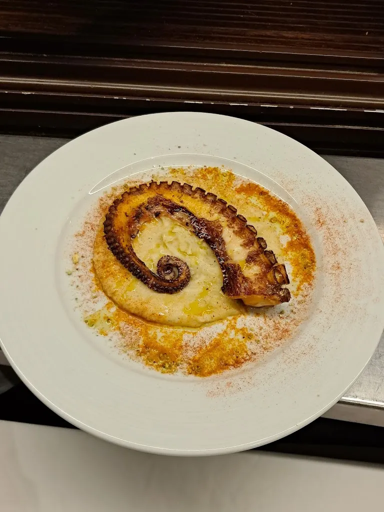 Nizam Khan_Nine Barcelona_Barcelona_Bewertung