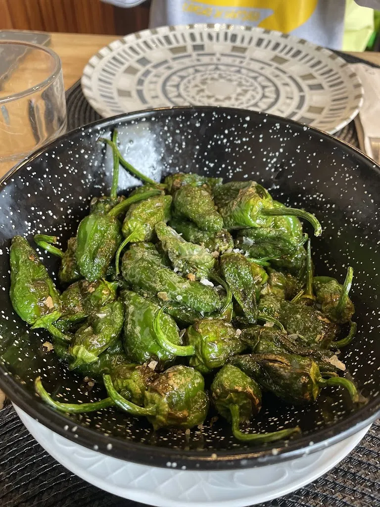 Ericka Maldonado_Brasa e Lume_Negreira_review