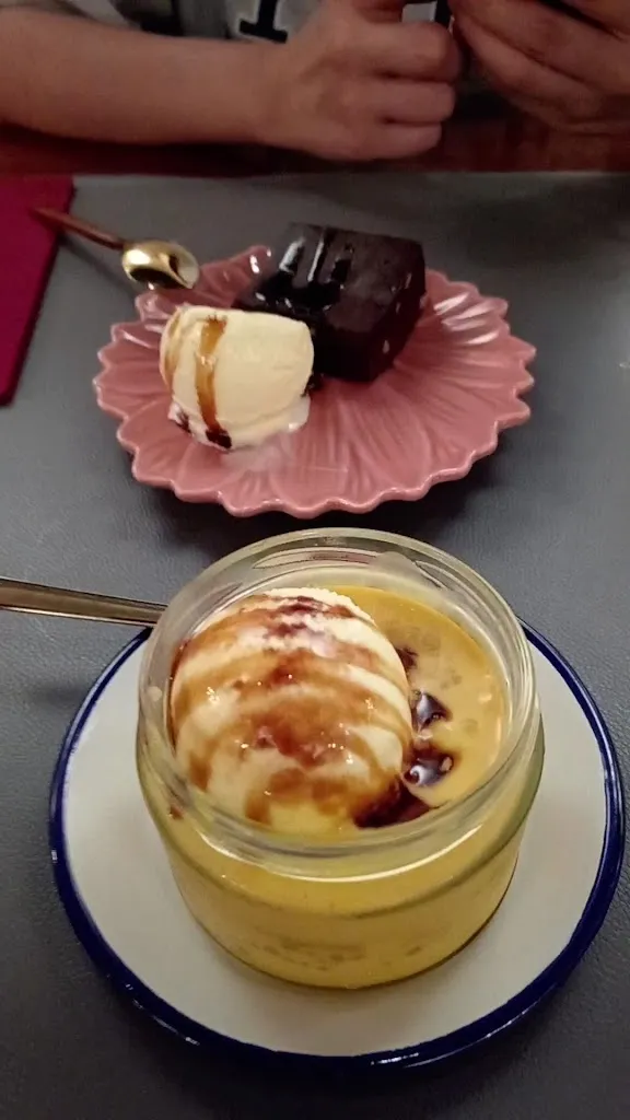 Juhanie Joy Caldona_Restaurant Malaysia, Barcelona_Barcelona_review