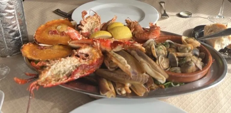 Miguel Santana_Mariñaos Restaurante y Marisqueria_Oroso_review