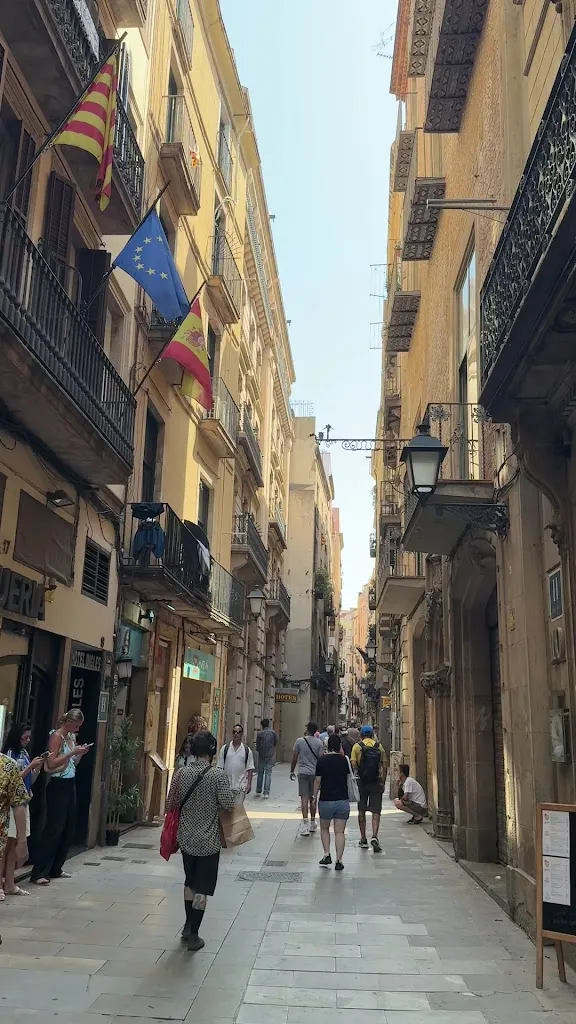 Naetty B._Mimi Tapas Restaurant_Barcelona_recensione