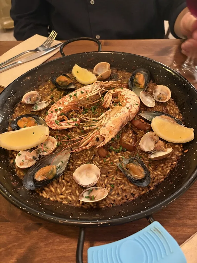 Caroline Lackman_Gràcia Platets i Bistró_Barcelona_avis