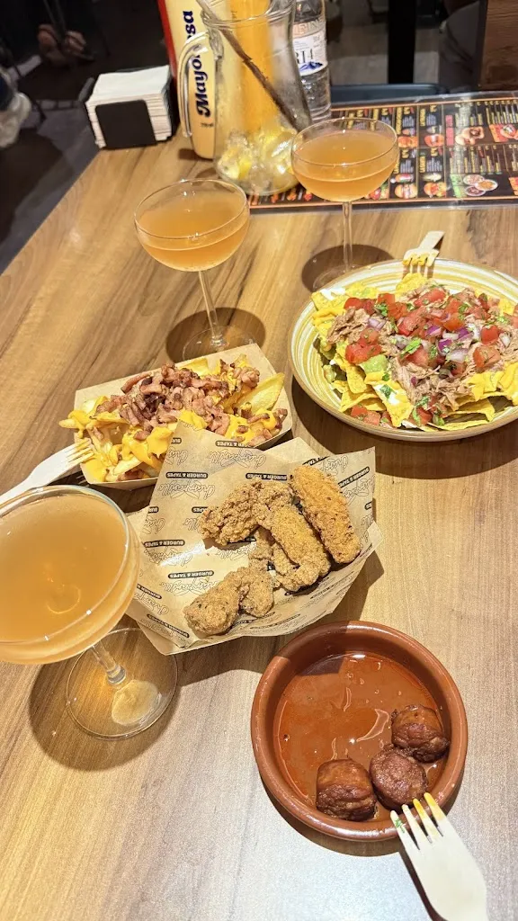 Janusz Jedliński_Champanillo | Barcelona_Barcelona_review