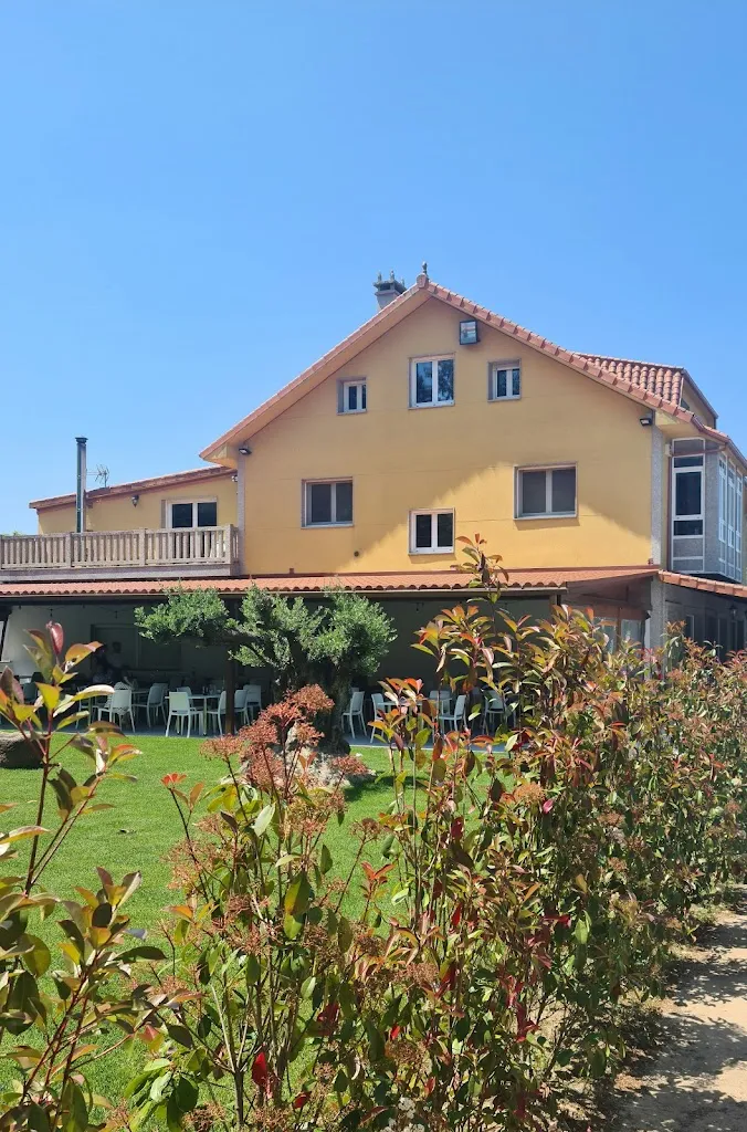 juan carlos Rias Altas_Lar Blanco_Oroso_review