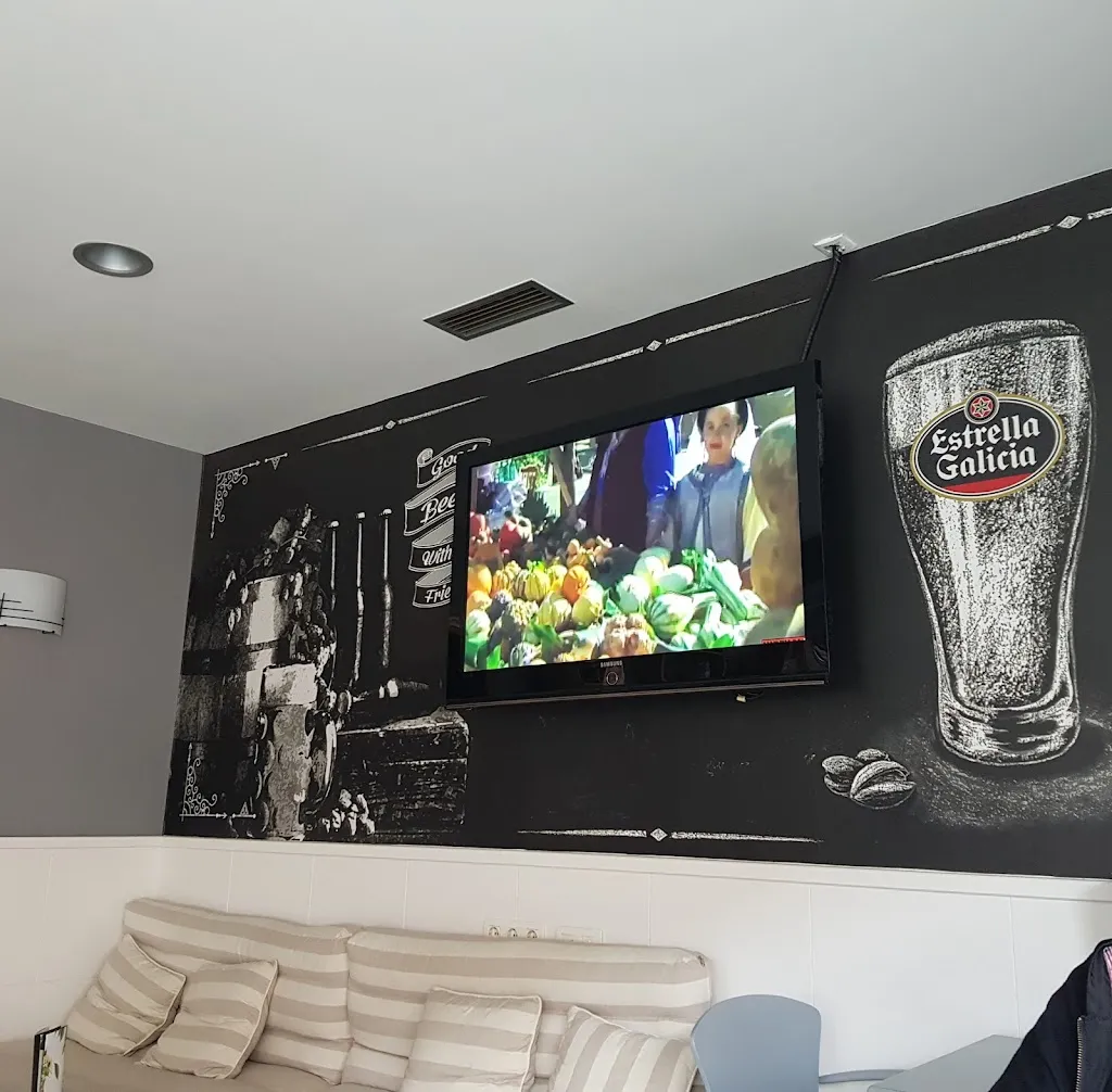 Mamennina_Lar Blanco_Oroso_review