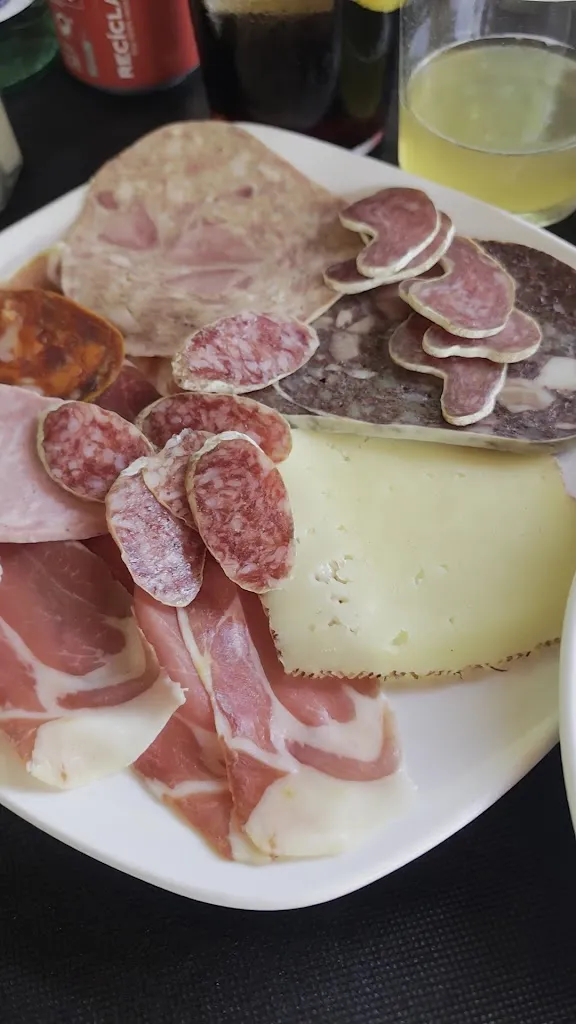 La Font de la Pineda_Bigues i Riells_slider_image_2