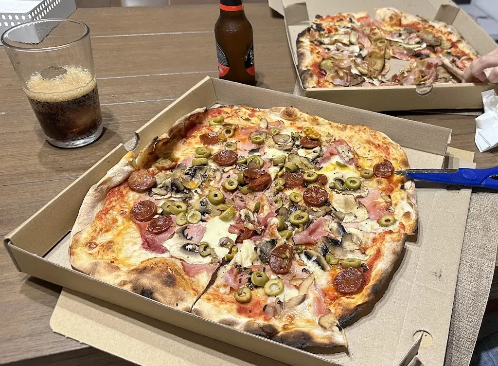 Xavier Ginesta Bombardó_PIZZA ROMA_Bigues i Riells_review