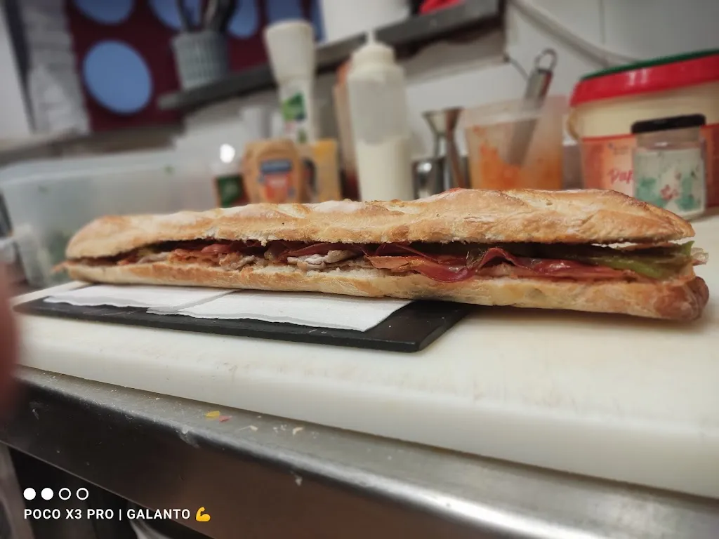 Alvaro Antonio Gozalez Gonzalez_LOLA BURGERS_Bigues i Riells_review