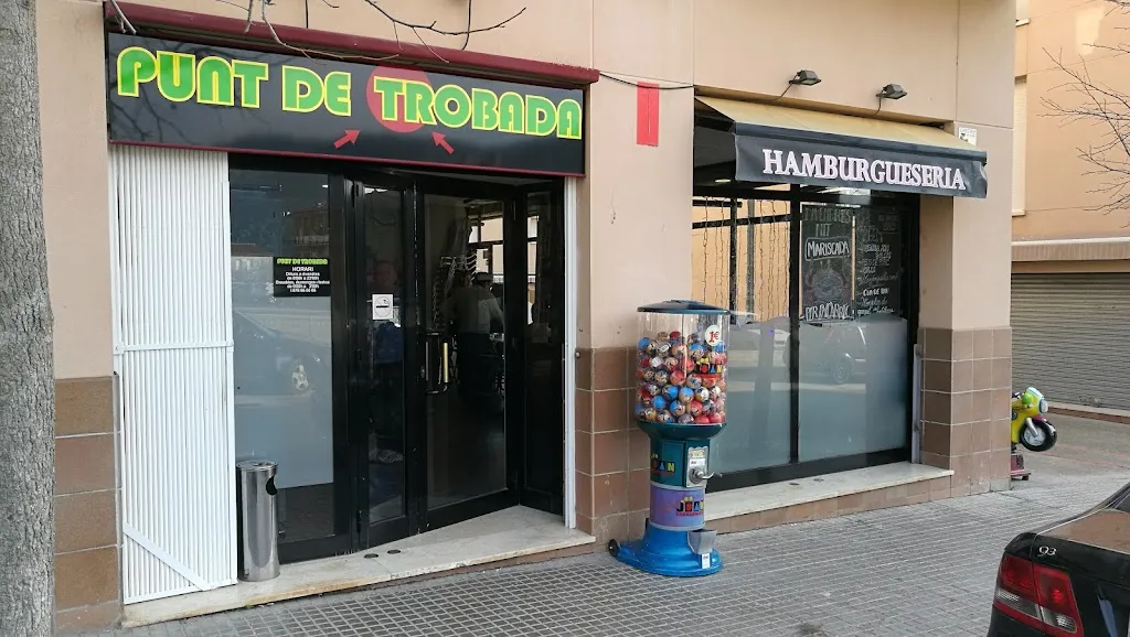 Punt De Trobada restaurant in Bigues i Riells