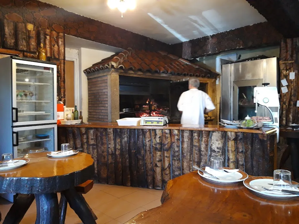 Restaurante Os madeiros_Oroso_slider_image_1