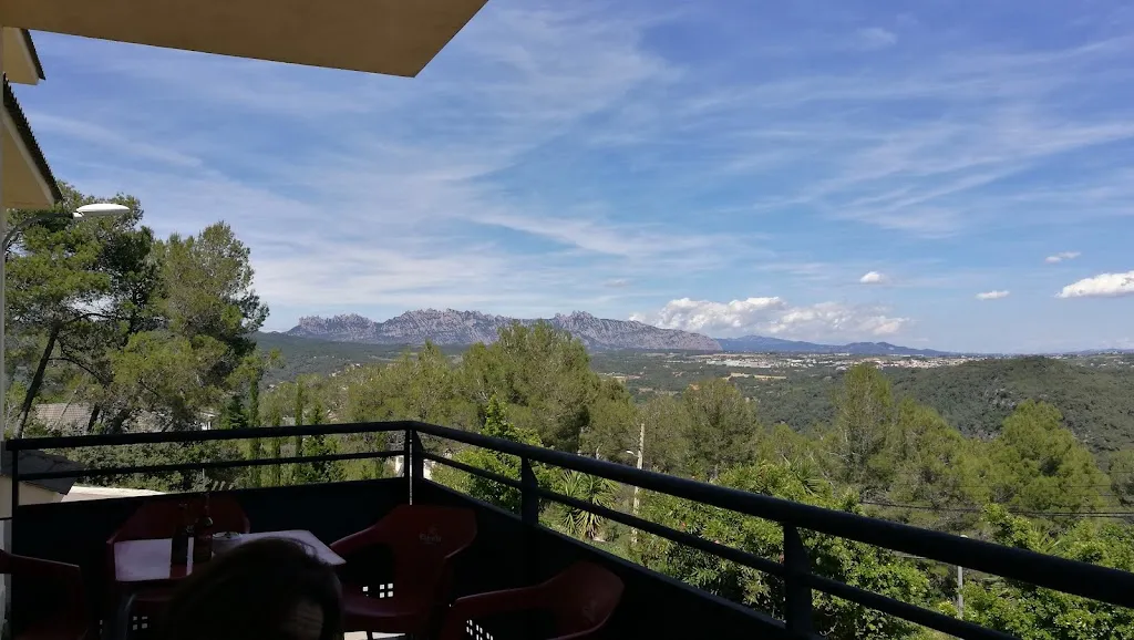 Castell De Cabrera_Cabrera dAnoia_slider_image_1