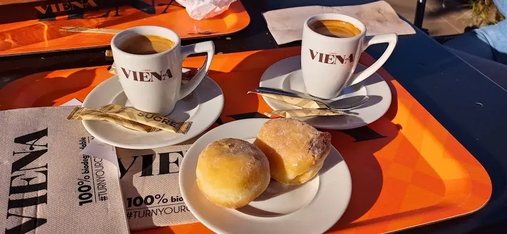 Viena_Cabrera de Mar_slider_image_2