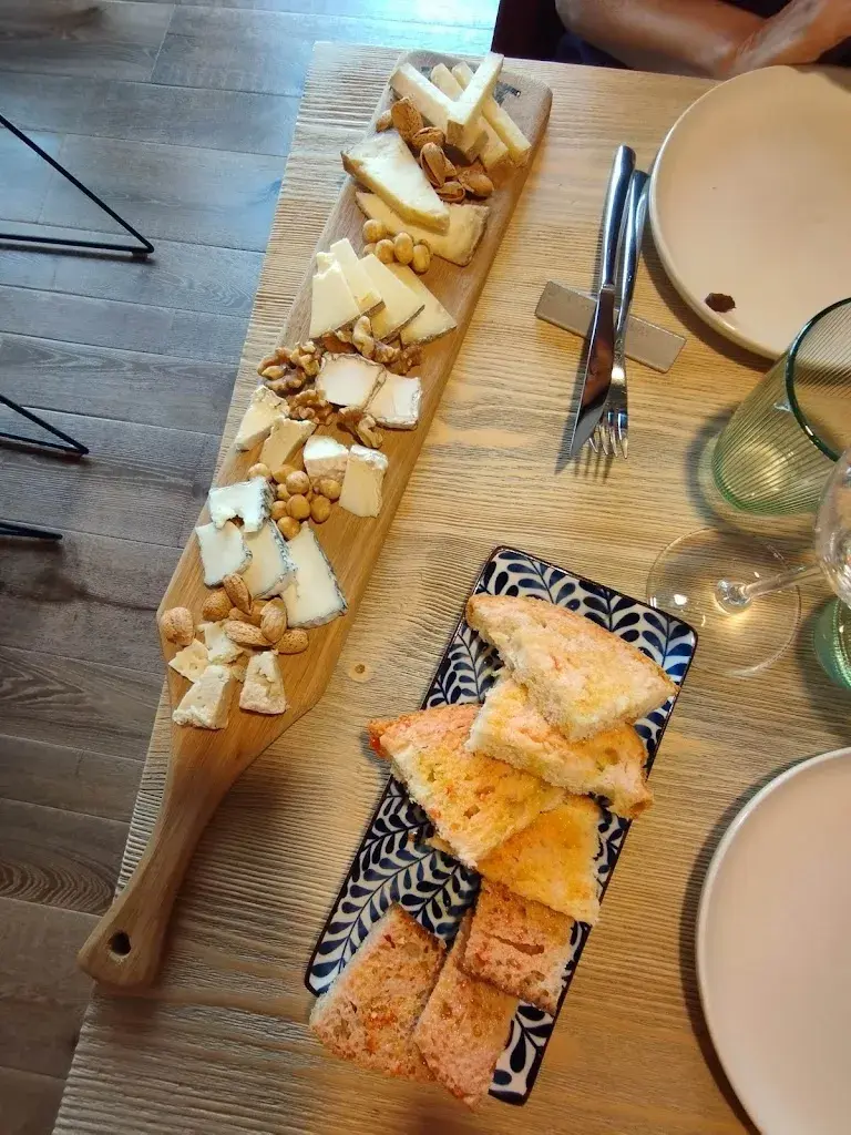 Menu_Folls Restaurant_Calaf_image_8