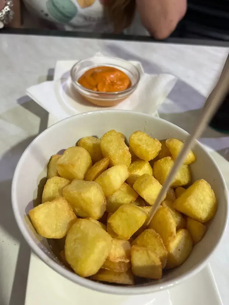 Bar Frankfurt Karma restaurant in Calaf