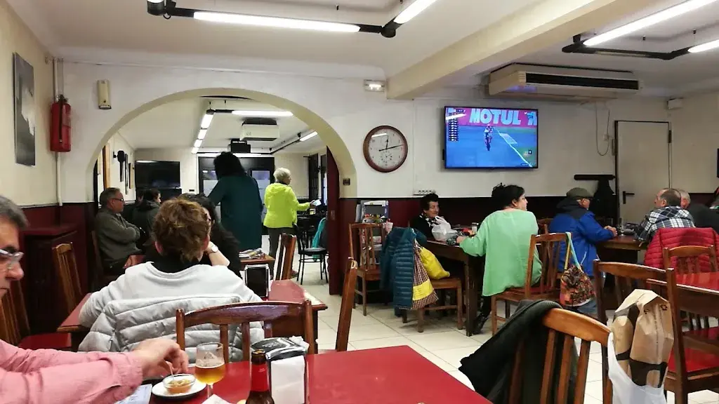 Ca "La Nena" restaurant in Calldetenes