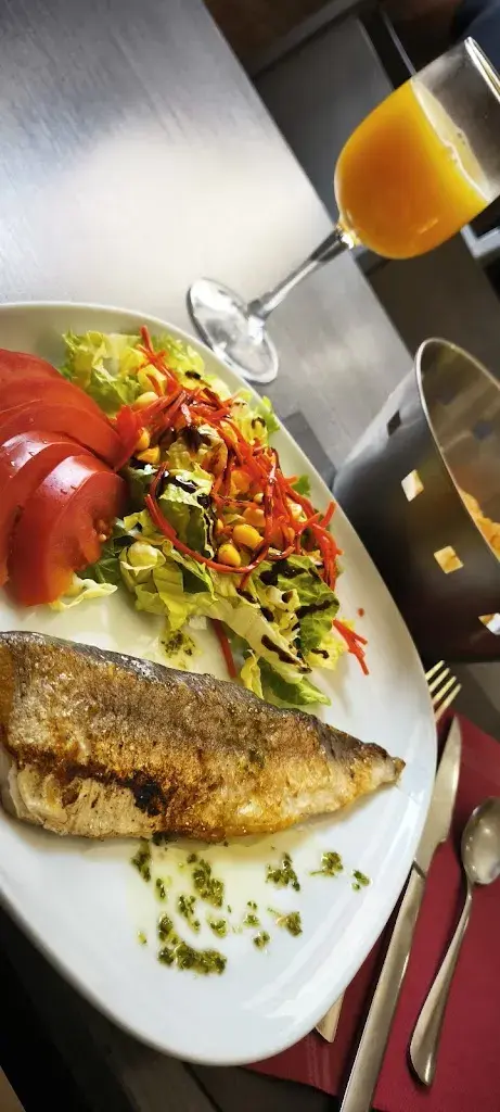 Aeminpu Alabanzas (& Himno Perú)_Bar Restaurant_Calldetenes_recensione