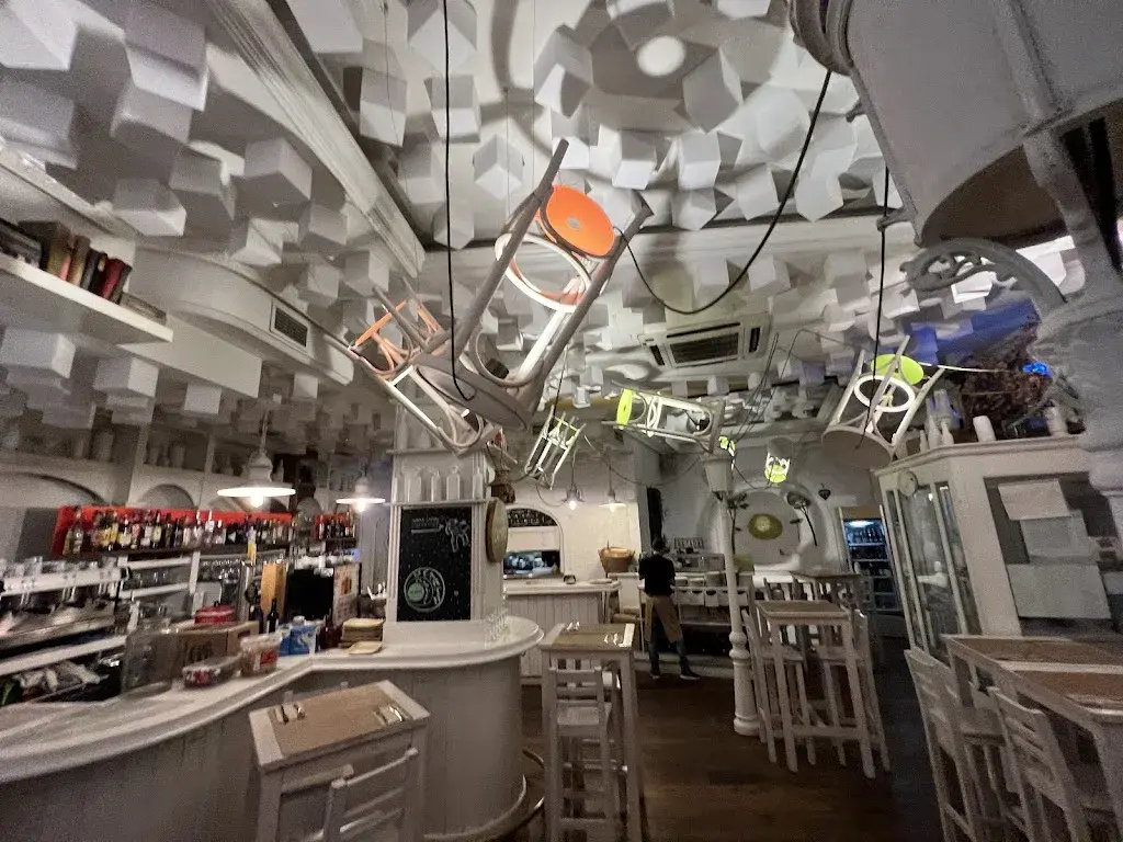 ENRIQUE Cardenal_Mama Campo_Campins_review