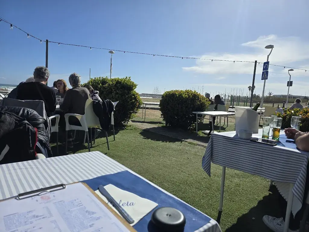 PunyaBee S._La Caleta_Caldes dEstrac_review