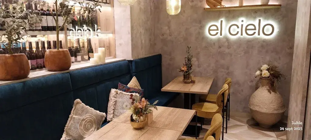 El Cielo Calella - Los Extremeños_Calella_slider_image_3