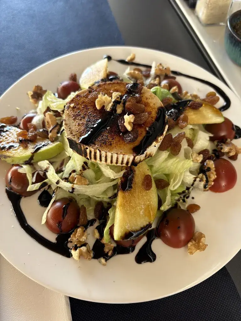 alyssa guerra_Luna Gaucha_Calella_review