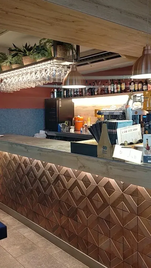 Internacional Lounge Bar & Resto_Calella_slider_image_2