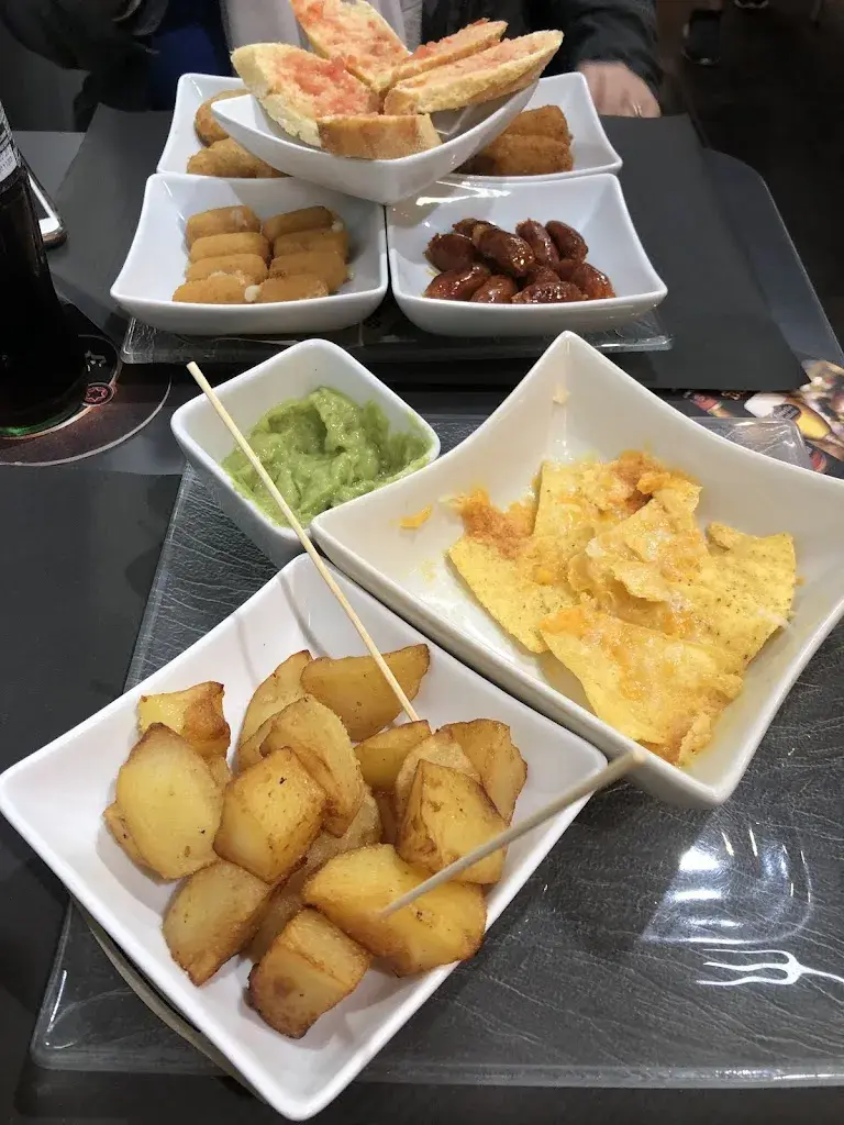 Chris “FirefighterWolf” Wolfard_Dos40_Calella_review