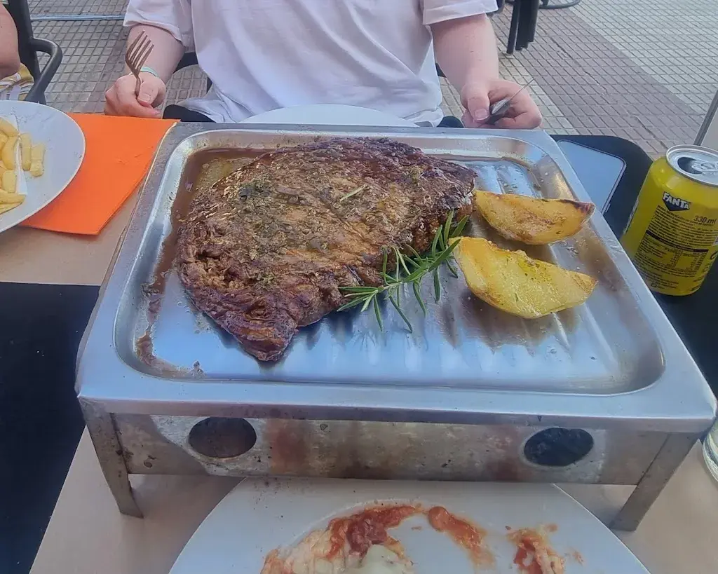 Simon Doherty_Tierra del Fuego Bar Restaurant_Calella_review