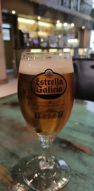 Stavros Lagkousis_California Eder_Narón_review