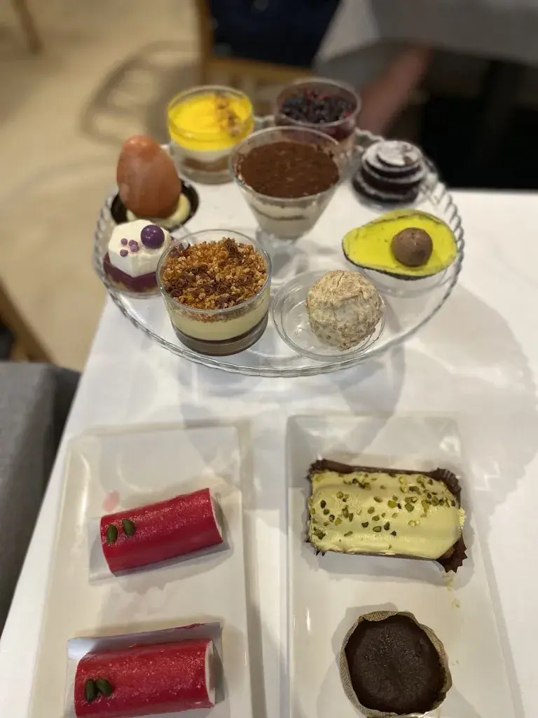 Daan van Opstal_CAN TIVILL_Calella_review