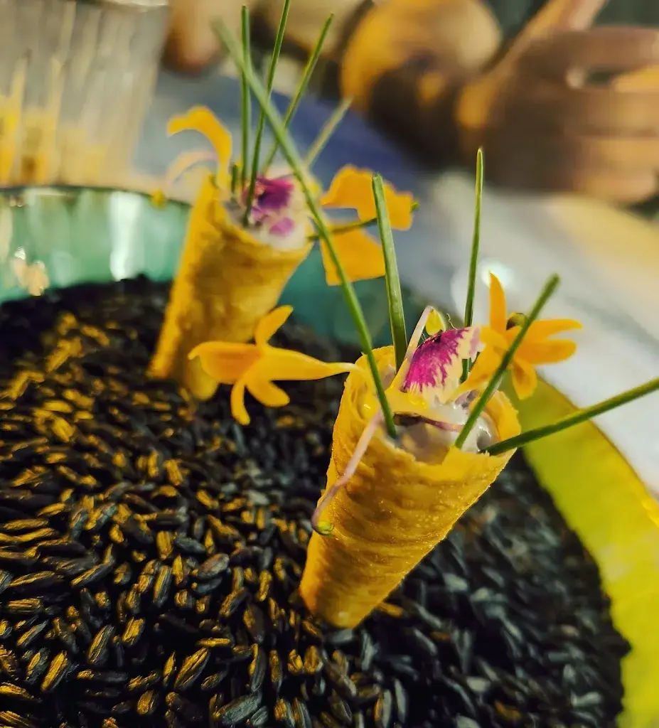 Galina Dvoretskaya_Threads Restaurant_Cabrils_recensione