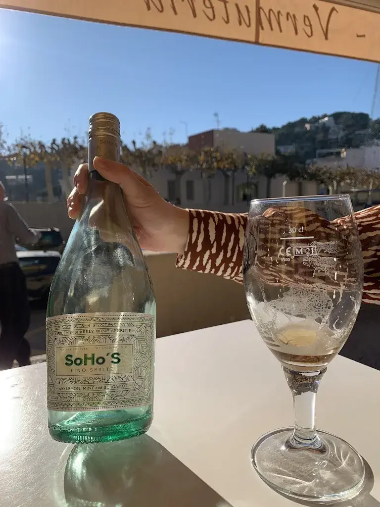 Laura Benítez Palomeque_La Bodegueta Vinoteca Vermuteria_Cabrils_review