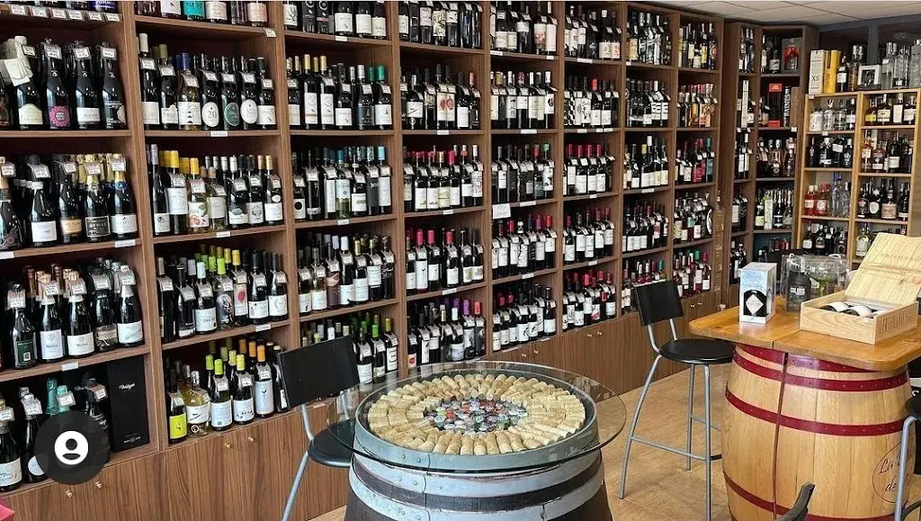 La Bodegueta Vinoteca Vermuteria_Cabrils_slider_image_2